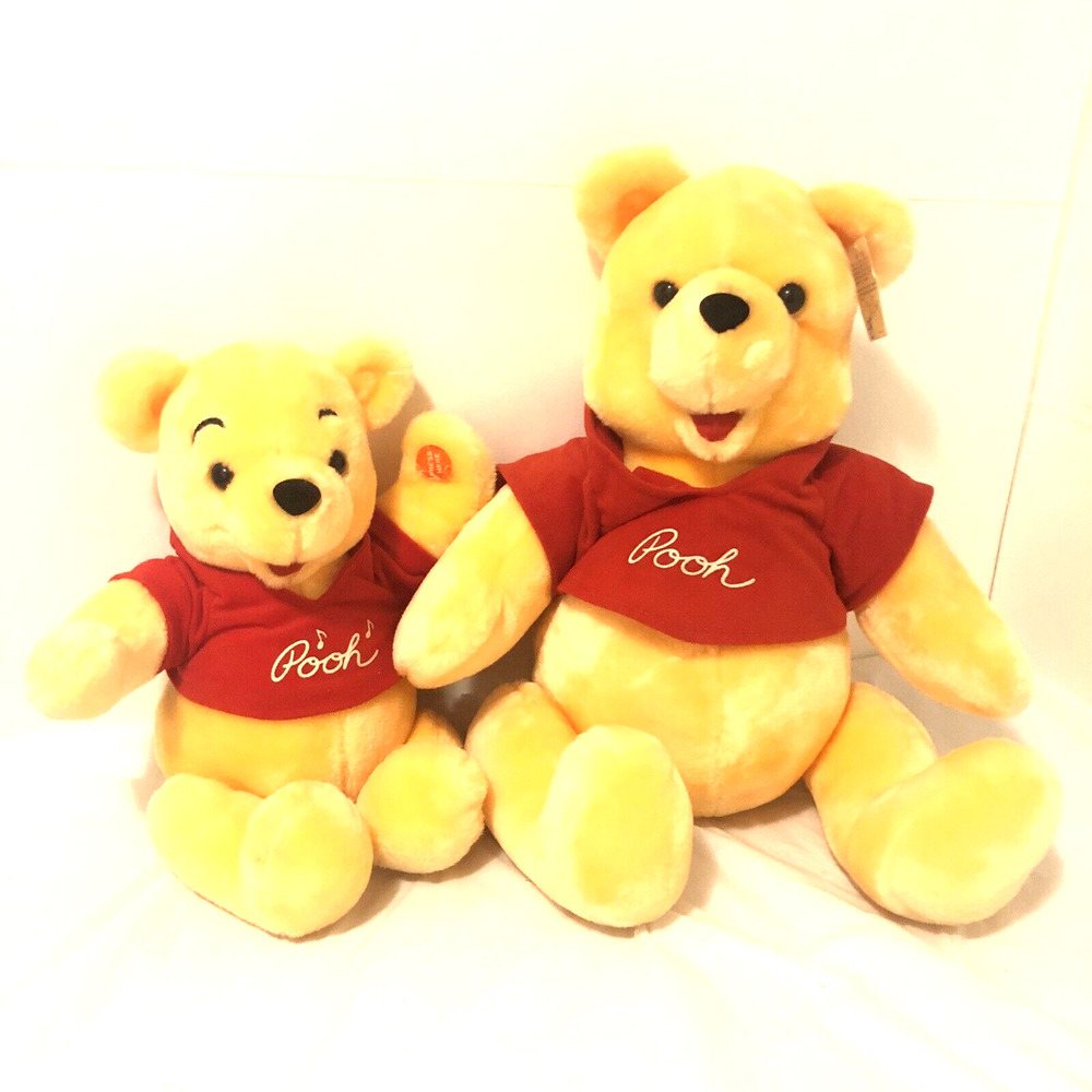 Winnie The Pooh Plush Animals Disneyland Stuffed Disney LOT OF 2 Small & Large